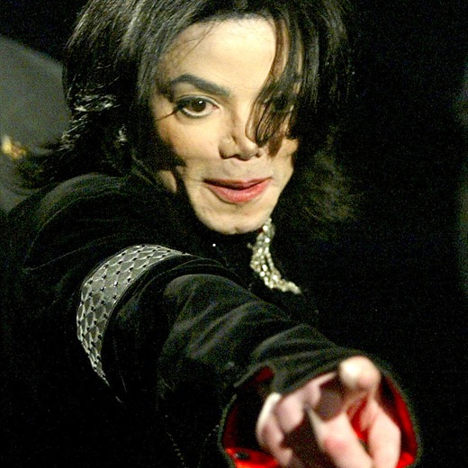 Michael Jackson brilla en la oscuridad