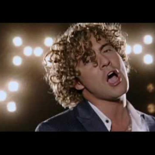 1:30 pm David Bisbal habla de lo que será su presentación en Premios 40 Principales