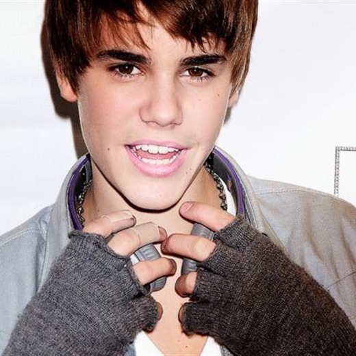 Justin Bieber dice que Lady GaGa es extraña