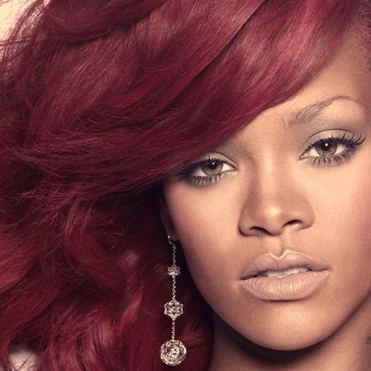 Rihanna se automedica