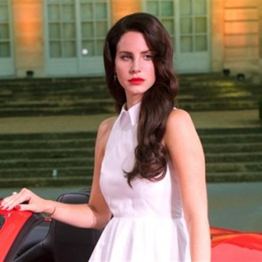 Lana Del Rey estrena su comercial para Jaguar