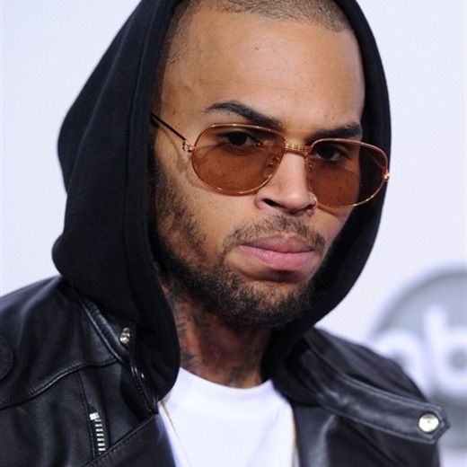 Chris Brown admite que haberle pegado a Rihanna fue un gran error