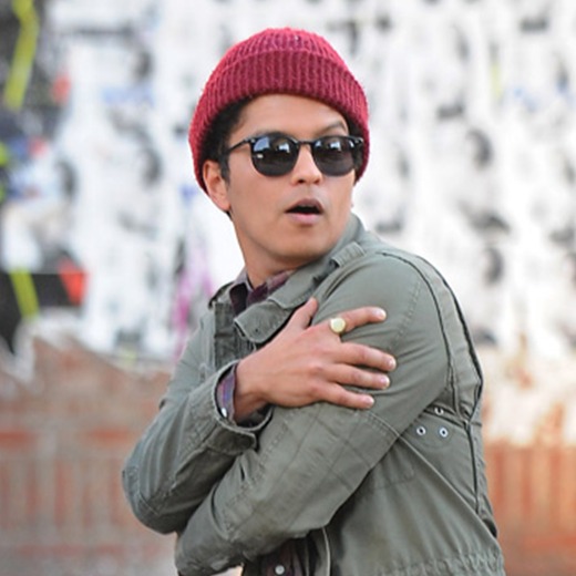 Bruno Mars compone canciones que hablan de las partes íntimas de las mujeres