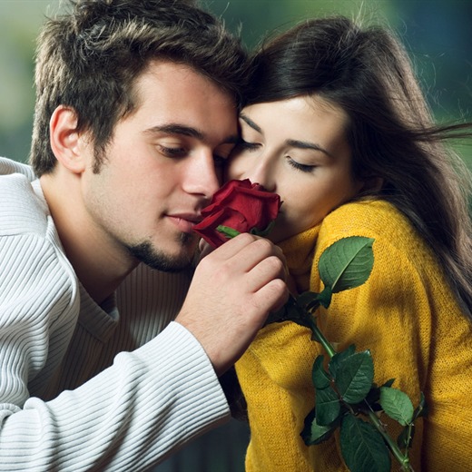 Según un estudio, los hombres tienden a enamorarse más que las mujeres