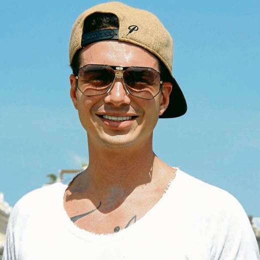 Remix oficial de `Blurred Lines' con la participación de J Balvin
