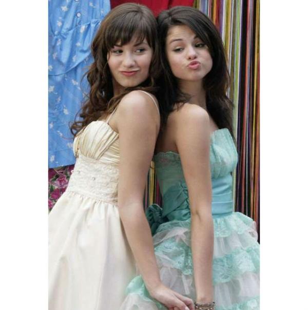 demi lovato y selena gomez amistad la amistad de demi lovato y selena gomez fotogaler 237 a demi lovato y selena gomez amistad la amistad de demi lovato y selena gomez fotogaler 237 a