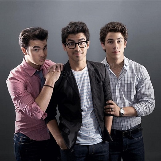 Jonas Brothers lanza canciones que estaban incluidas en el disco que preparaban