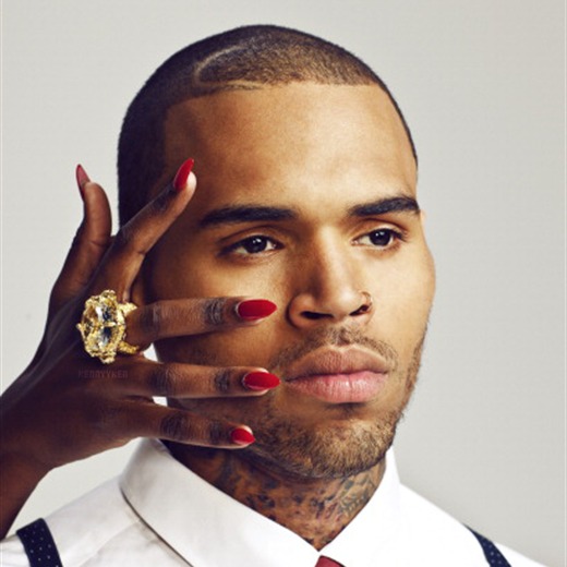Chris Brown deberá permanecer en rehabilitación