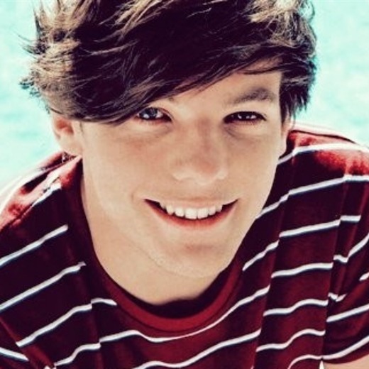 Louis Tomlinson de One Direction debuta como futbolista