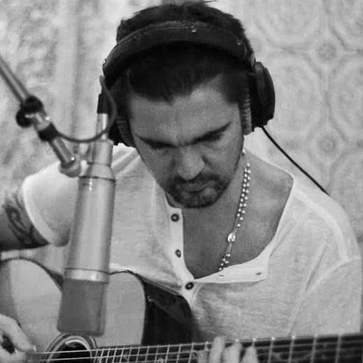 Juanes presentó