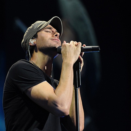 Enrique Iglesias llegó a Colombia para su presentación en el Festival Vallenato