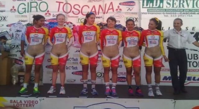 Polémica por el uniforme de la selección femenina de ciclismo
