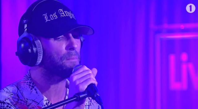 Escucha el genial cover que hizo Maroon 5 de “Happy”