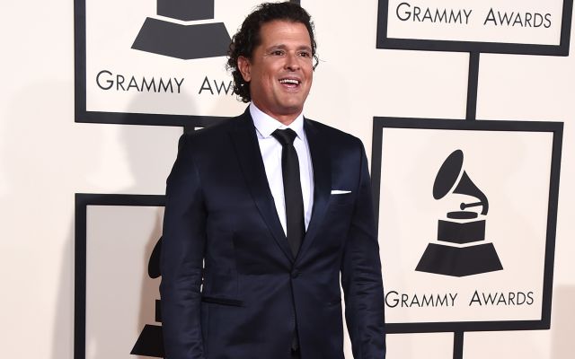 Carlos Vives gana el grammy a “Mejor Álbum Tropical Latino” Carlos Vives gana el grammy a “Mejor Álbum Tropical Latino”