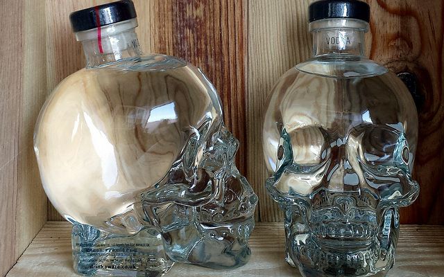 Este hombre muere por tomar 25 shots de Vodka