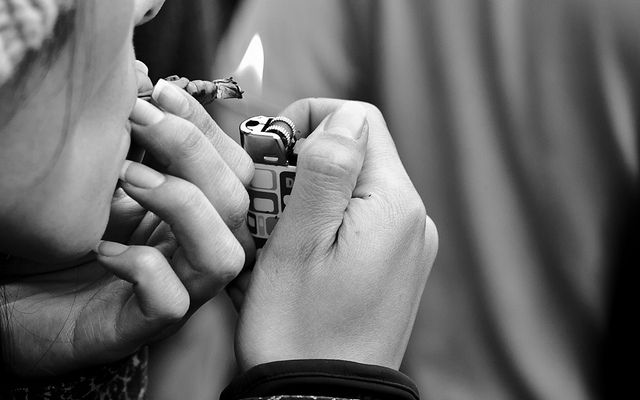 Jóvenes que fuman marihuana tienen muy mala memoria