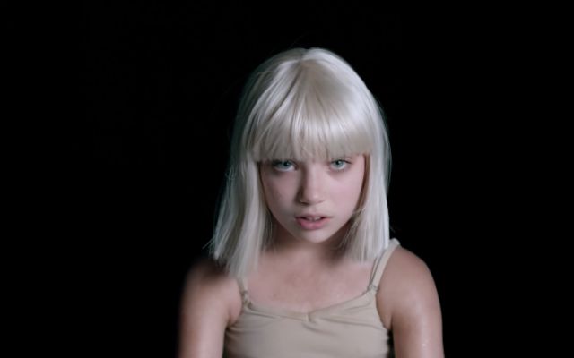 Sia estrena video de ‘Big girls cry’