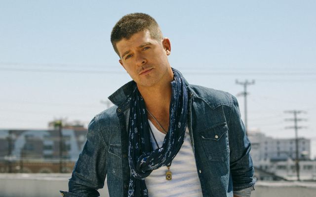 La mascota de Robin Thicke casi muere por sobredosis de marihuana