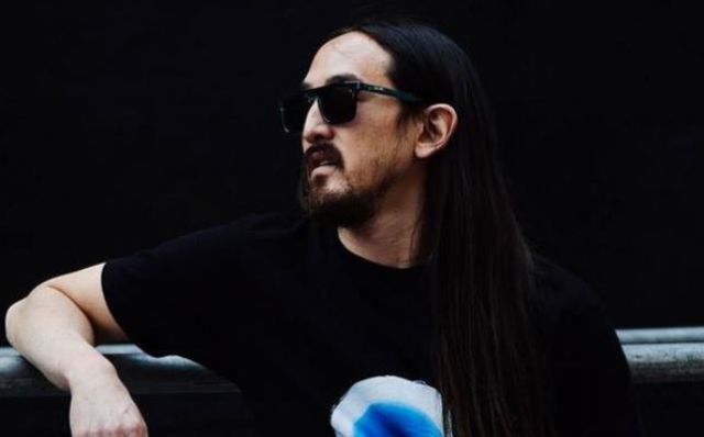 Steve Aoki es demandado por romperle el cuello a una fan