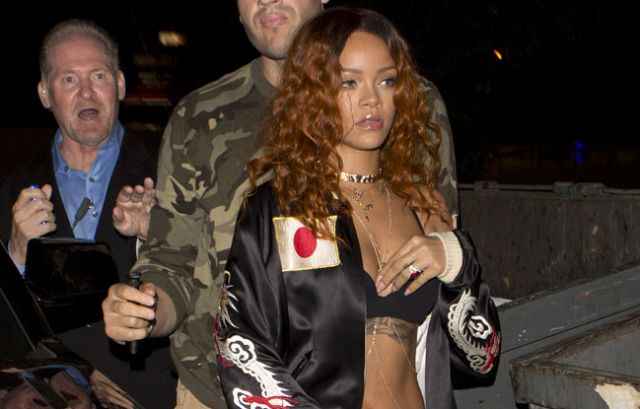 Rihanna adopta un cachorro tras encontrárselo en el baño de una discoteca