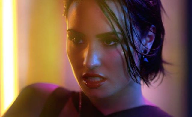 Demi Lovato estrena el video de ‘Cool for the summer’