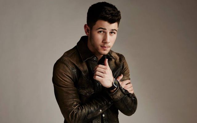 Nick Jonas se une a la moda de hacer covers