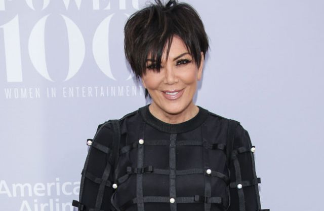 Kris Jenner se somete a una operación en el dedo corazón