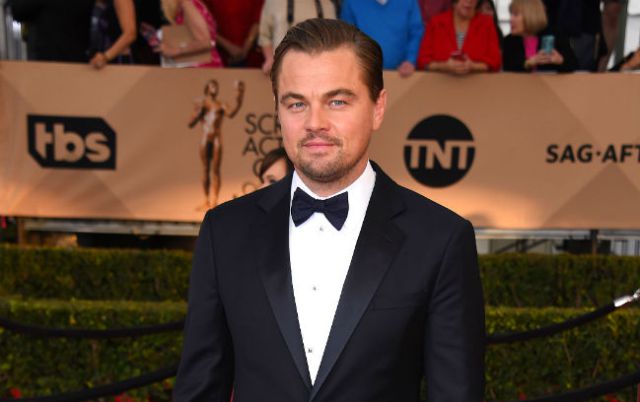 Leonardo DiCaprio casi olvida su Óscar en un restaurante