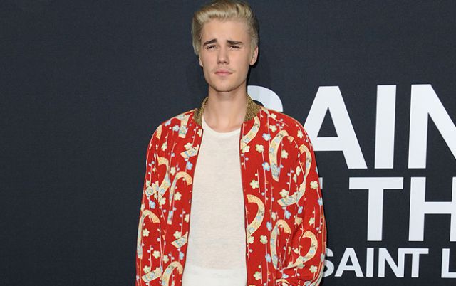 Justin Bieber llega a un acuerdo con el paparazzi que golpeó en 2013 Justin Bieber llega a un acuerdo con el paparazzi que golpeó en 2013