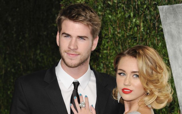 Miley Cyrus y Liam Hemsworth terminan su relación después de 3 meses Miley Cyrus y Liam Hemsworth terminan su relación después de 3 meses