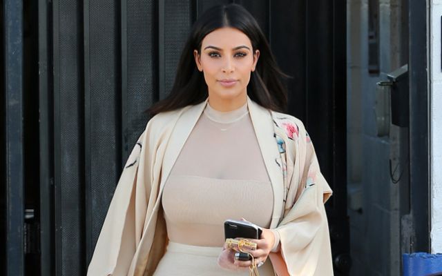 Kim Kardashian ha prohibido a su familia hablar de comida delante de ella
