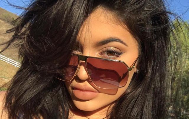 Kylie Jenner recibió rosas por parte de uno de los exnovios de Khloé Kardashian