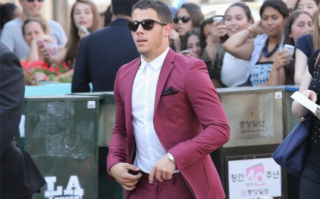 Desmañado Reafirmar apertura Nick Jonas sufrió una erección en plena alfombra roja | Música | LOS40  Colombia