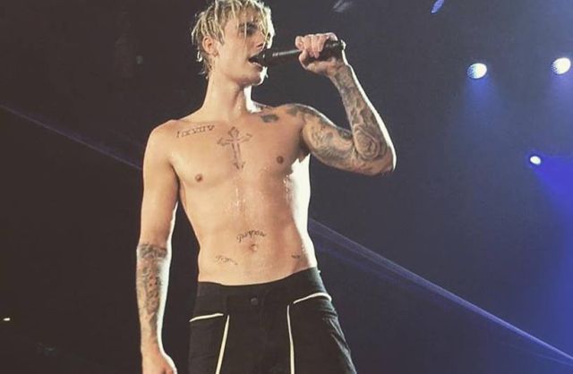 Justin Bieber enfurece durante un concierto y sus seguidores quedan desconcertados