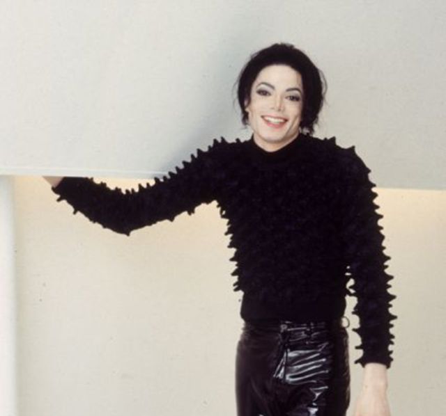 Teoría conspiratoria se atreve afirmar y comprobar que Michael Jackson está vivo
