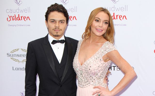 ‘Ninguna mujer debería seguir con un hombre que la golpea’: Lindsay Lohan