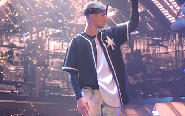Justin Bieber arremete en contra de sus fanáticos