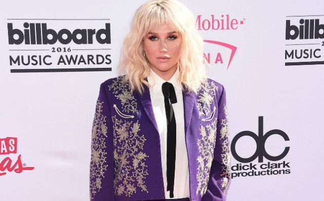 Kesha casi 'se mata' tratando de adelgazar por orden de Dr. Luke