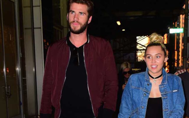 Miley Cyrus y Liam Hemsworth visitan juntos un hospital infantil