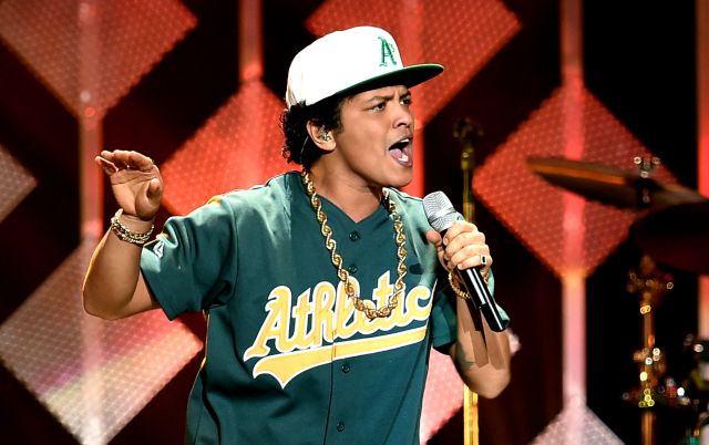 Charly García acusa a Bruno Mars de plagio