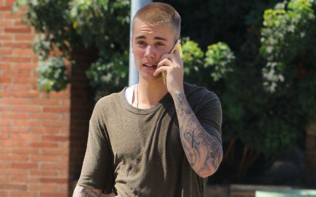 Justin Bieber es agredido en pleno concierto por no saber la letra de Justin Bieber es agredido en pleno concierto por no saber la letra de