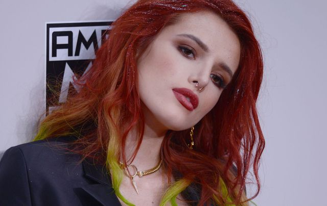 Bella Thorne rompe el silencio y habla de su fugaz relación con Scott Disick