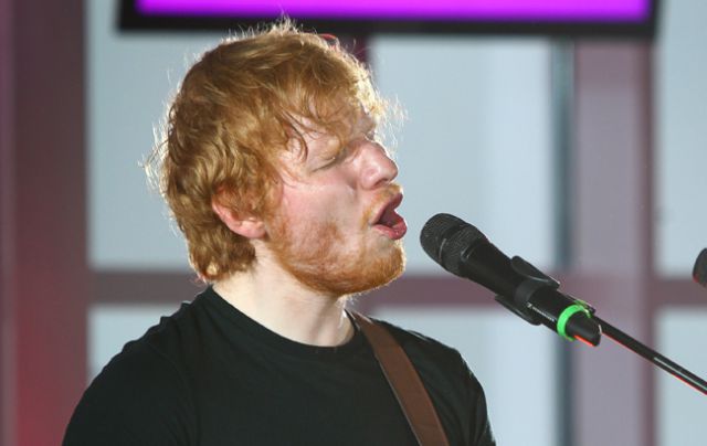 Ed Sheeran pasó 'mucho frío' en el rodaje de 'Juego de Tronos'