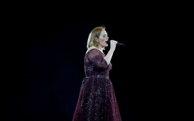 Adele termina su gira mundial en Wembley