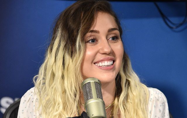 El nuevo tatuaje de Miley Cyrus y su especial significado El nuevo tatuaje de Miley Cyrus y su especial significado