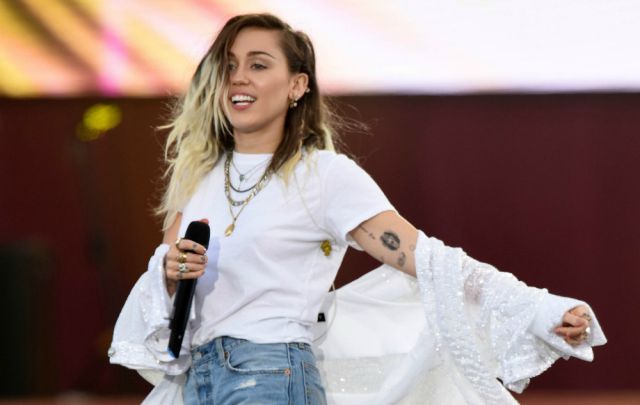 Miley Cyrus señala a Hannah Montana como su fase más escandalosa