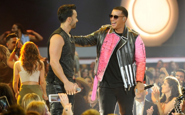 Luis Fonsi y Daddy Yankee le envían un duro mensaje a Maduro