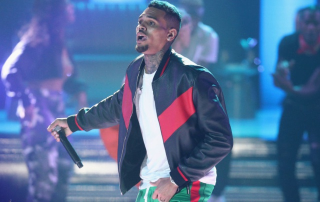 Chris Brown recuerda la agresión a Rihanna en 2009