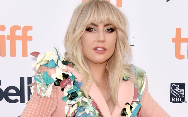 Lady Gaga aplaza su gira europea hasta el año que viene