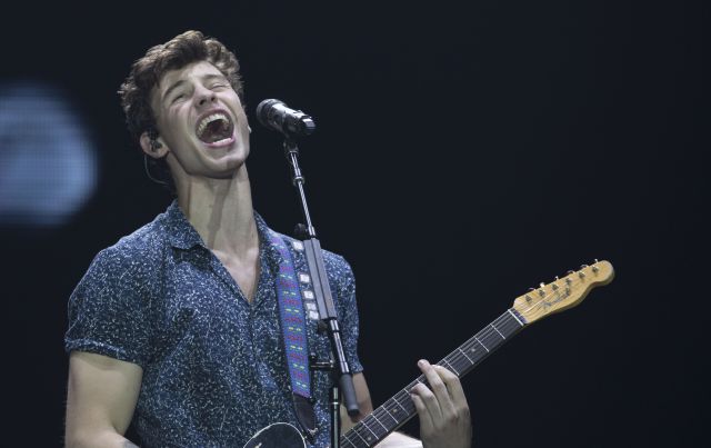 Shawn Mendes dona 100.000 dólares por sismo en México